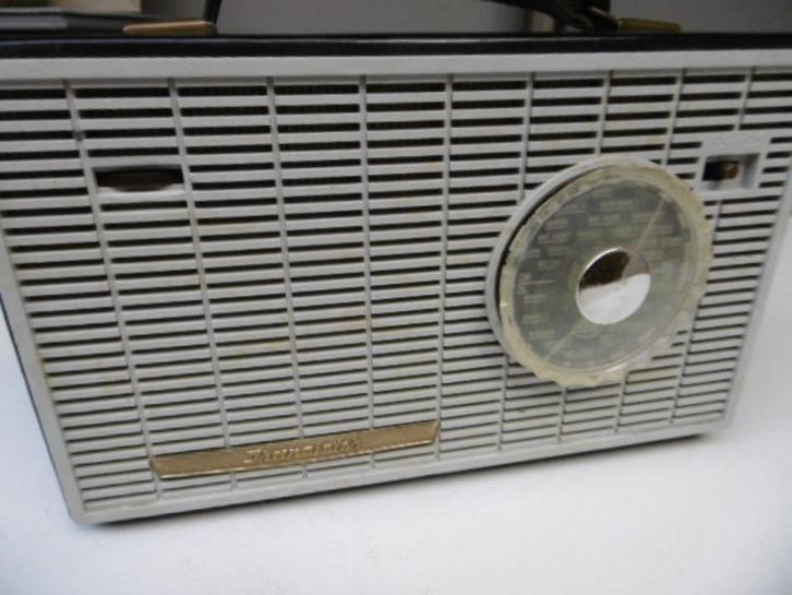 RADIO VINTAGE DE COLLECTION SBR 1960 CUIR VERIT FONCT GO-MOY, Antiek en Kunst, Antiek | Tv's en Audio, Verzenden