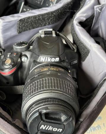 APPAREIL PHOTO NIKON D3200 REFLEX disponible aux enchères