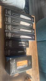 Ensemble de couteau avec bloque et aiguiseur, Enlèvement ou Envoi, Neuf