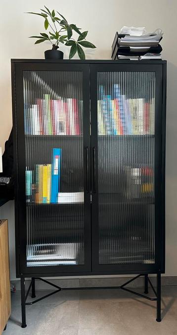 Woood Zion Vitrinekast / boekenkast beschikbaar voor biedingen