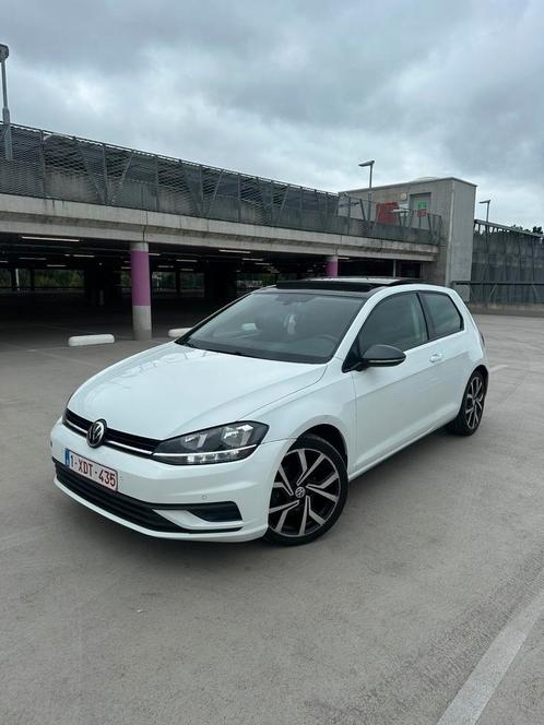Volkswagen golf 7.5 2017, Auto's, Volkswagen, Particulier, Golf, Apple Carplay, Benzine, 3 deurs, Handgeschakeld, Wit, Zwart, Stof