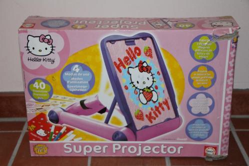 Educa -- Projecteur de dessins Hello Kitty, Enfants & Bébés, Jouets | Éducatifs & Créatifs, Utilisé, Bricolage, Avec lumière, Enlèvement ou Envoi