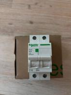 RESI9 MODULAIRE AUTOMAAT 2P - C16, Ophalen of Verzenden, Zo goed als nieuw