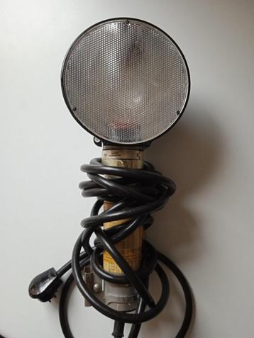 Vintage flitslamp Multiblitz jaren 1960 beschikbaar voor biedingen