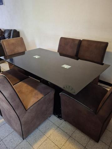 Ensemble salle à manger – table + 6 chaises à roulettes  beschikbaar voor biedingen
