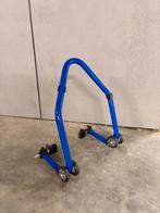 Paddock stand, Motoren, Ophalen