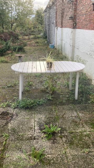 Tuintafel  disponible aux enchères