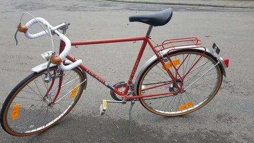 Vélo LUGANO en super état, Fietsen en Brommers, Fietsen | Heren | Herenfietsen, Zo goed als nieuw, Overige merken, 57 tot 61 cm