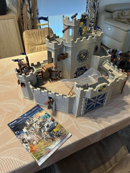 Playmobil 70220 Novelmore grote burcht ridders, Kinderen en Baby's, Speelgoed | Playmobil, Zo goed als nieuw, Complete set, Ophalen of Verzenden