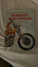 Harley davidson boek, Ophalen of Verzenden, Zo goed als nieuw