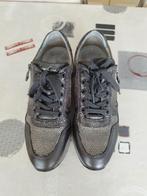 Grijze nero giardini sneakers, Ophalen of Verzenden, Zo goed als nieuw, Sneakers, Nero giardini