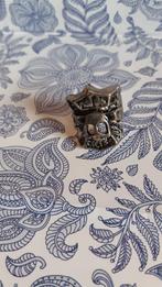 Bague en metal tête de mort à la couronne anneau ajustable, Enlèvement ou Envoi