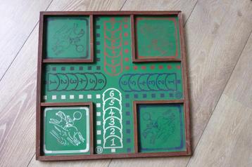 Vintage paardjesspelbord zonder attributen, Trois ou quatre joueurs, Enlèvement ou Envoi, Utilisé