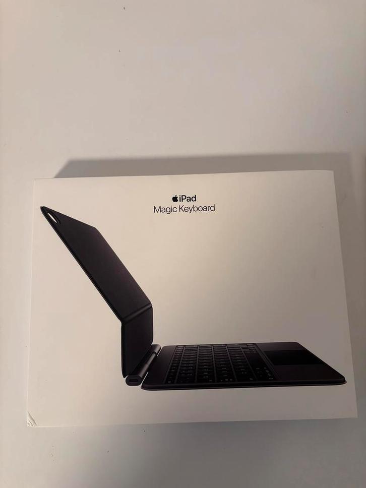 Apple Ipad Magic Keyboard (nieuw en verzegeld), Computers en Software, Tablet-hoezen, Nieuw, Bescherming achterkant, 11 inch, Ophalen
