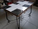 Table en fer forgé et carrelage 10euro, Enlèvement