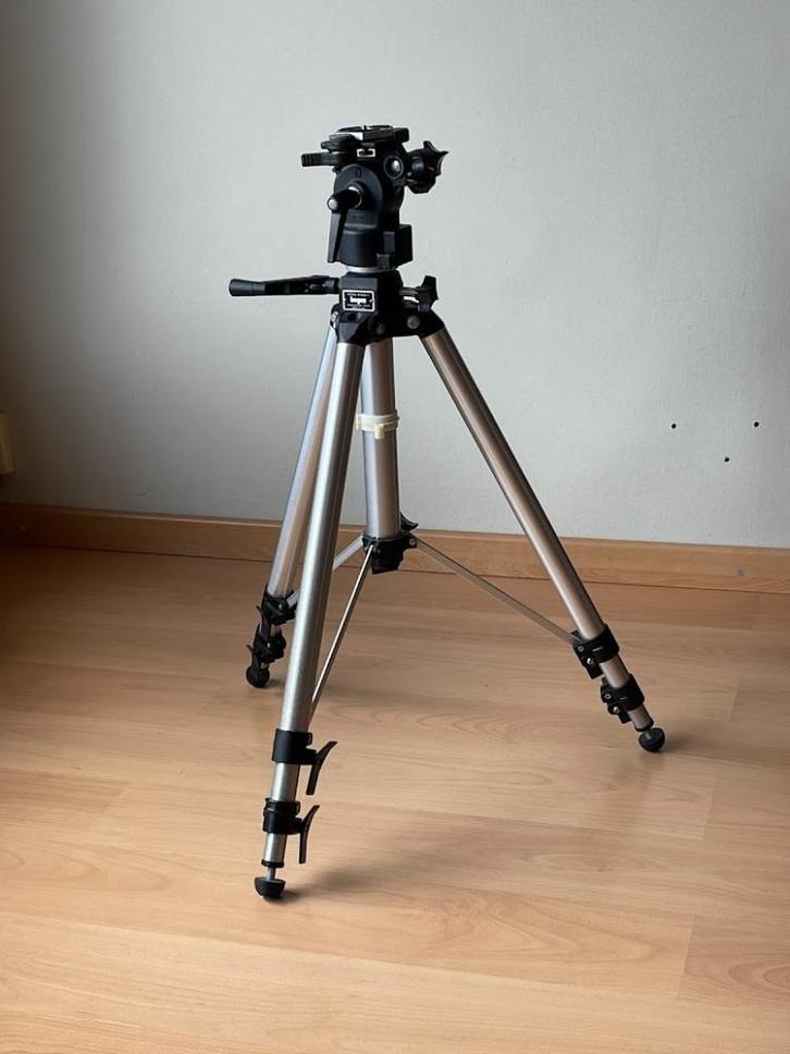 Manfrotto Bogen 3030a Professional Tripod & 3063 camera head, Audio, Tv en Foto, Fotografie | Statieven en Balhoofden, Zo goed als nieuw