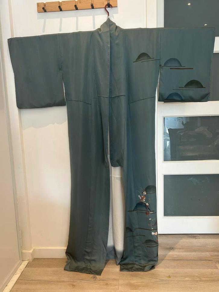 Vintage Japanse lange kimono (groene zijde), Kleding | Dames, Jumpsuits, Gedragen, Maat 38/40 (M), Groen, Verzenden