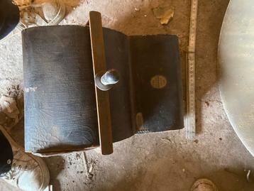 Vintage 380v hoofdschakelkast met leder afdekkap beschikbaar voor biedingen