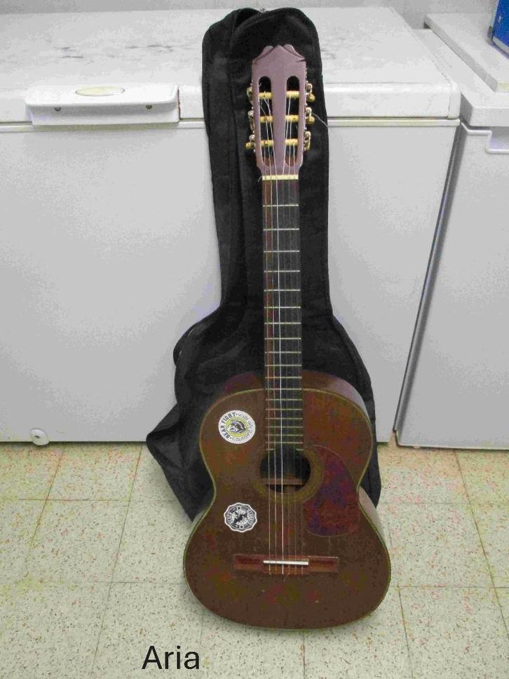 4 gitaren, Musique & Instruments, Instruments à corde | Guitares | Acoustiques, Utilisé, Guitare classique ou espagnole, Enlèvement ou Envoi