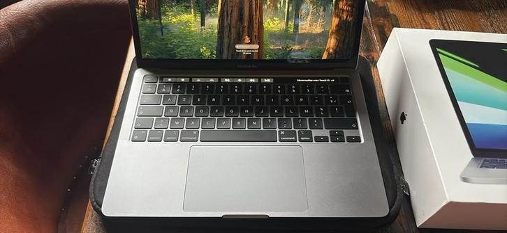 Apple MacBook Pro (M2), Computers en Software, Windows Laptops, 13 inch, SSD, Ophalen