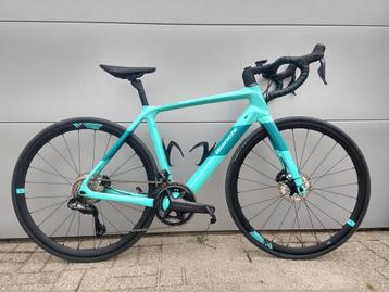 Bianchi Infinito maat 53 beschikbaar voor biedingen