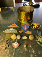 Divers médailles militaires et un Obu 14/18, Ophalen