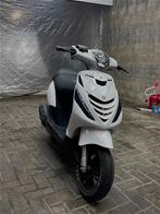 Piaggio zip 50cc 2t (origineel), Fietsen en Brommers, Ophalen, Zo goed als nieuw, Zip