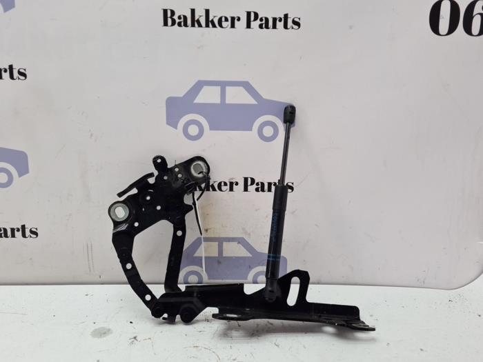 Motorkap Scharnier van een BMW 3-Serie, Auto-onderdelen, Overige Auto-onderdelen, BMW, Gebruikt, 3 maanden garantie