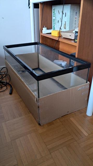 Vivarium beschikbaar voor biedingen