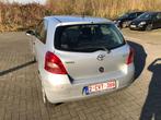Toyota yaris, Auto's, Toyota, Voorwielaandrijving, Stof, Zwart, Parkeersensor