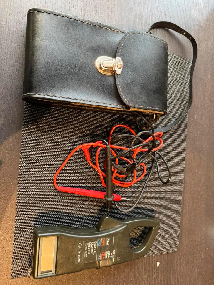 Digital clamp meter, Autos : Divers, Antivol, Utilisé, Enlèvement ou Envoi