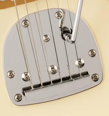 Squier/Fender jazzmaster trem bridge beschikbaar voor biedingen