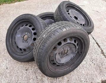 4 17 inch BMW X1 stalen velgen (5×120) beschikbaar voor biedingen