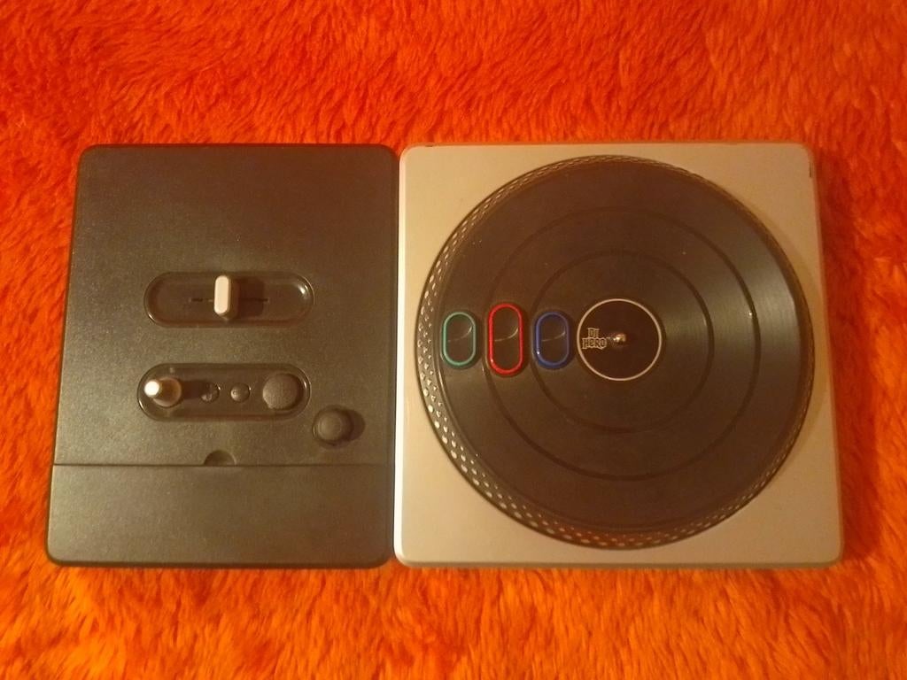 Playstation: DJ Hero Controller, Games en Spelcomputers, Spelcomputers | Sony Consoles | Accessoires, Ophalen, Gebruikt, Gitaar, Drumstel of Dj-set