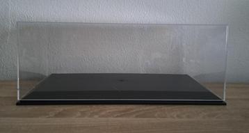 Box vitrine pour voitures 1:18ème neuf. beschikbaar voor biedingen