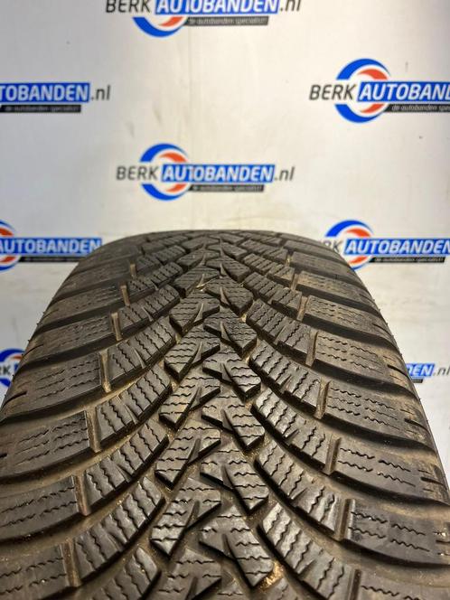 2x Falken EuroWinter H501 (DEMO) 255/55 R19 111V 255/55/19 2, Auto-onderdelen, Banden en Velgen, Band(en), Winterbanden, 19 inch