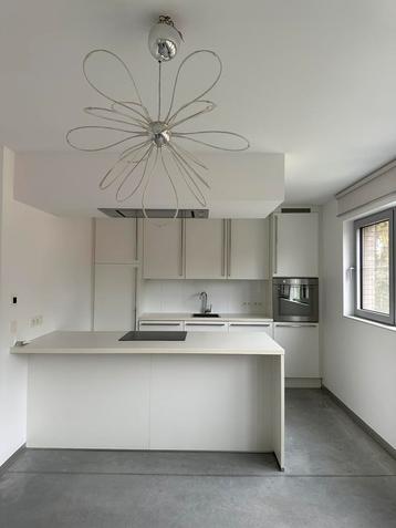 LUXE IXINA KEUKEN (2JAAR OUD) + 5 ELECTRO + GEDEMONTEERD beschikbaar voor biedingen