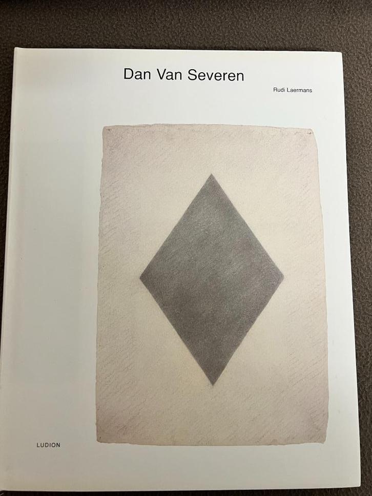 Dan Van Severen. Werken op doek-Grafiek-Ruimtelijke werken., Boeken, Kunst en Cultuur | Beeldend, Zo goed als nieuw, Schilder- en Tekenkunst