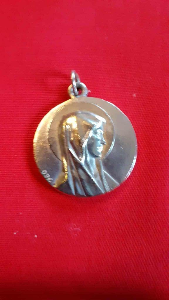 medaille religieuse vierge et apparition de lourde (x2039), Collections, Enlèvement ou Envoi, Utilisé, Bijoux, Christianisme | Catholique