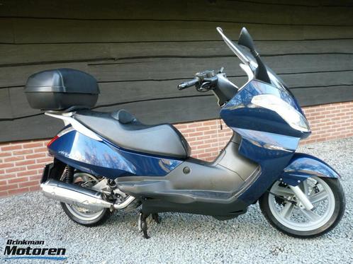 Aprilia Atlantic 400 Sprint, Motos, Motos | Aprilia, Entreprise, Scooter, 12 à 35 kW, 1 cylindre