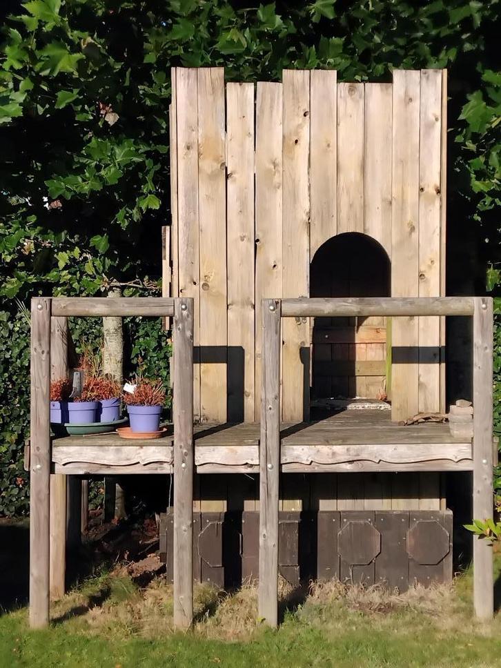 Gratis houten ridderkasteel, Kinderen en Baby's, Speelgoed | Buiten | Speeltoestellen, Gebruikt, Overige typen, Ophalen