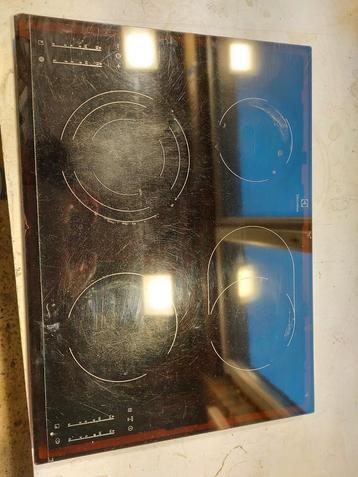 Table de cuisson vitrocéramique Electrolux