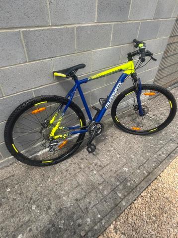 Velo d’occasion beschikbaar voor biedingen