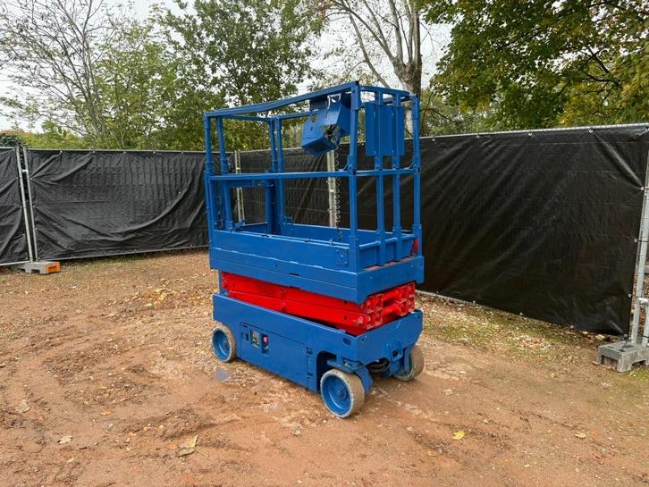 Schaarlift Genie 6,5m., Doe-het-zelf en Bouw, Lieren en Takels, Ophalen