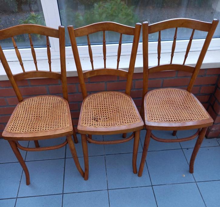 5 chaises cannées anciennes à donner., Antiek en Kunst, Antiek | Meubels | Stoelen en Sofa's, Ophalen