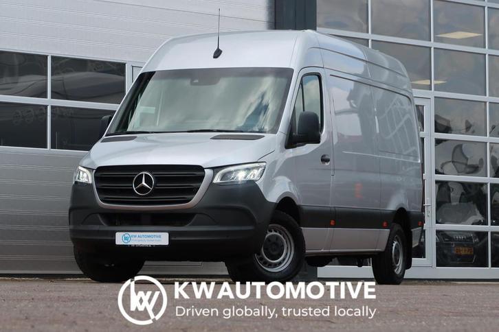Mercedes-Benz Sprinter 317 CDI L2H2 AUT/ CAMERA/ LED/ CRUISE, Auto's, Bestelwagens en Lichte vracht, Bedrijf, Te koop, ABS, Achteruitrijcamera