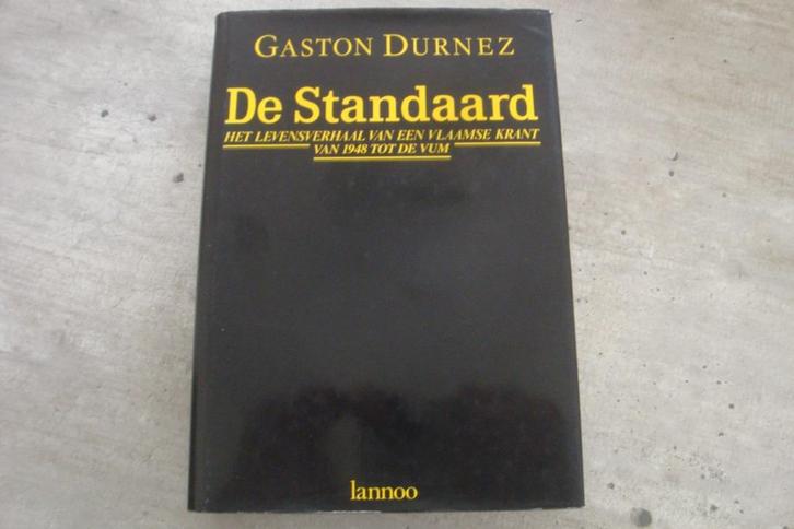 DE STANDAARD, Boeken, Politiek en Maatschappij, Gelezen, Ophalen of Verzenden