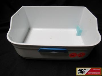 Te koop caravan koelkastbak nr517 41x32x17cm beschikbaar voor biedingen
