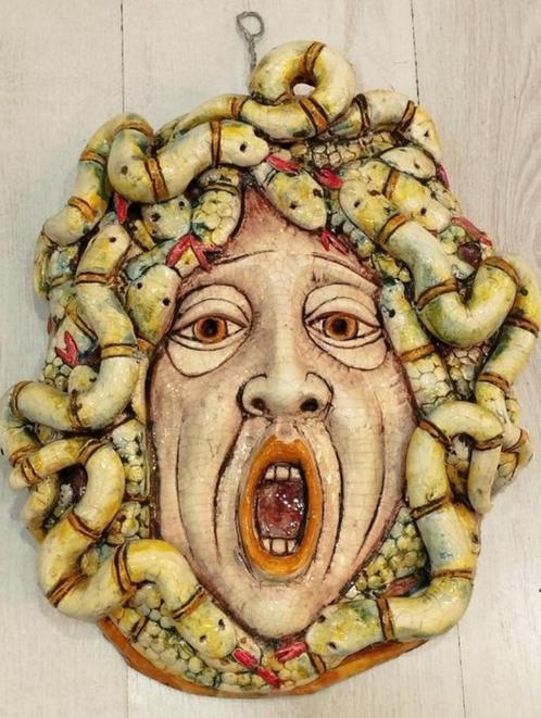 Medusa Caravaggio masker keramiek Caltagirone, Antiek en Kunst, Antiek | Keramiek en Aardewerk, Ophalen of Verzenden