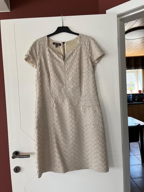 Marie Méro knappe jurk mt 42, Kleding | Dames, Jurken, Gedragen, Maat 42/44 (L), Overige kleuren, Knielengte, Ophalen of Verzenden